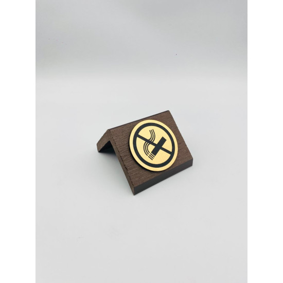 ΑΠΑΓΟΡΕΥΕΤΑΙ ΤΟ ΚΑΠΝΙΣΜΑ